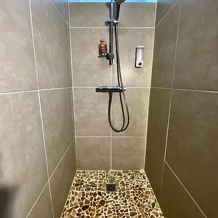 Apartamento Spacieux, Climatisé, Quartier Calme, Proche Château, Le Cocon De Joy