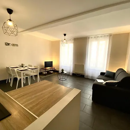 Apartamento Spacieux, Climatisé, Quartier Calme, Proche Château, Le Cocon De Joy Carcassonne