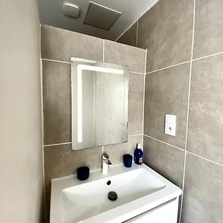 公寓 Spacieux, Climatise, Quartier Calme, Proche Chateau, Le Cocon De Joy *