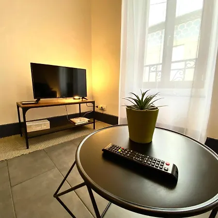 Spacieux, Climatise, Quartier Calme, Proche Chateau, Le Cocon De Joy * 卡尔卡松