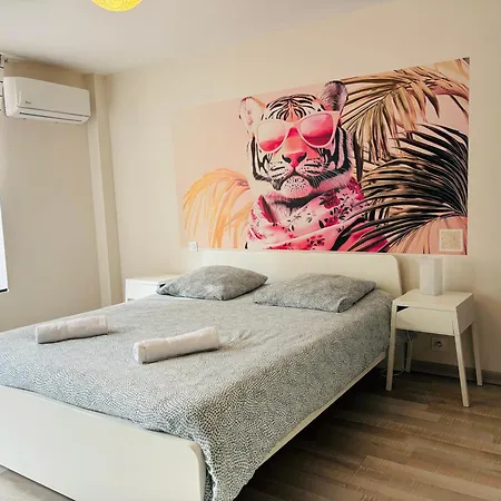 Spacieux, Climatise, Quartier Calme, Proche Chateau, Le Cocon De Joy Apartmán